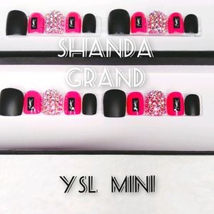 Lux Press-On Nail Set(Mini Square Shape)